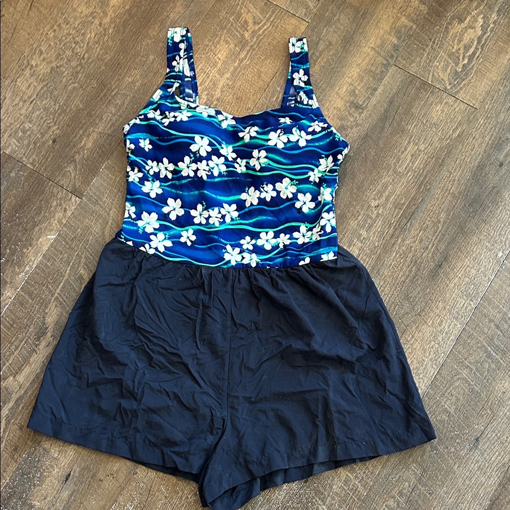 White Sand ‎ One Piece Swim Suit with Shorts Floral Modest Size 12